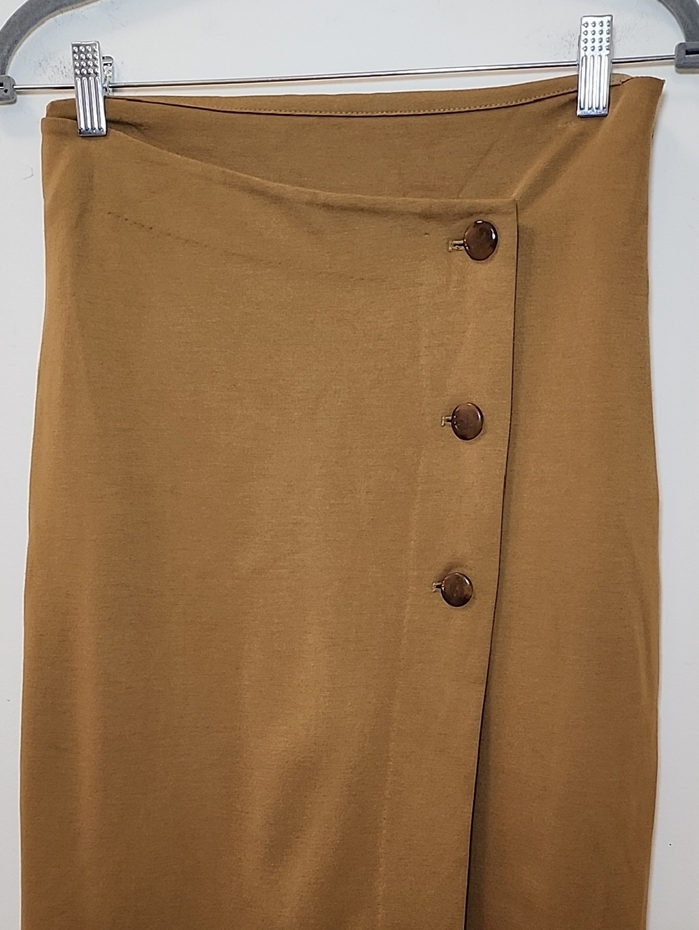 Babaton Knit Faux Wrap Skirt tan color buttoned asymmetrical crossover front 4 - Picture 4 of 16